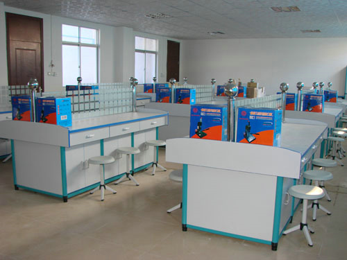 會(huì)計(jì)實(shí)驗(yàn)室,手工會(huì)計(jì)實(shí)驗(yàn)室設(shè)備,會(huì)計(jì)電算化實(shí)驗(yàn)室(圖12)