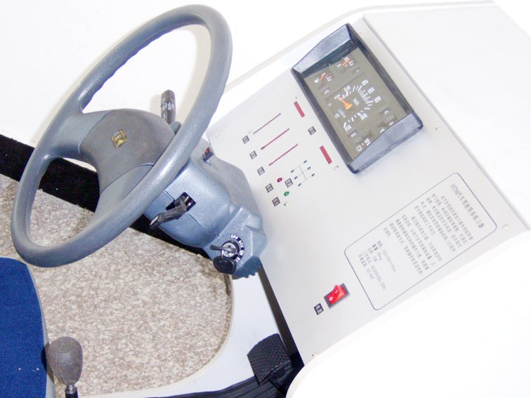 汽車(chē)駕駛練習(xí)器,駕駛簡(jiǎn)易練習(xí)器