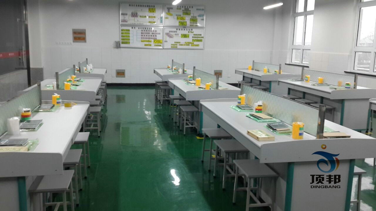 手工財(cái)會(huì)模擬實(shí)驗(yàn)室設(shè)備