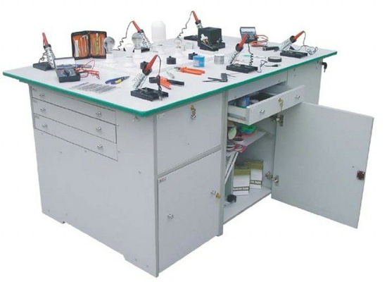 中學(xué)勞技實(shí)驗(yàn)臺