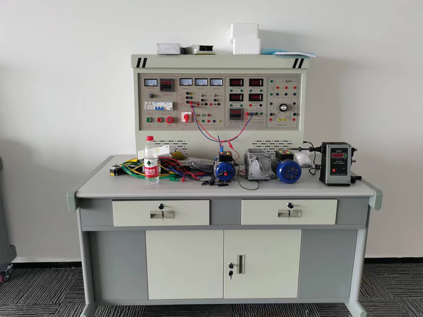 電機(jī)裝配技能實(shí)訓(xùn)裝置