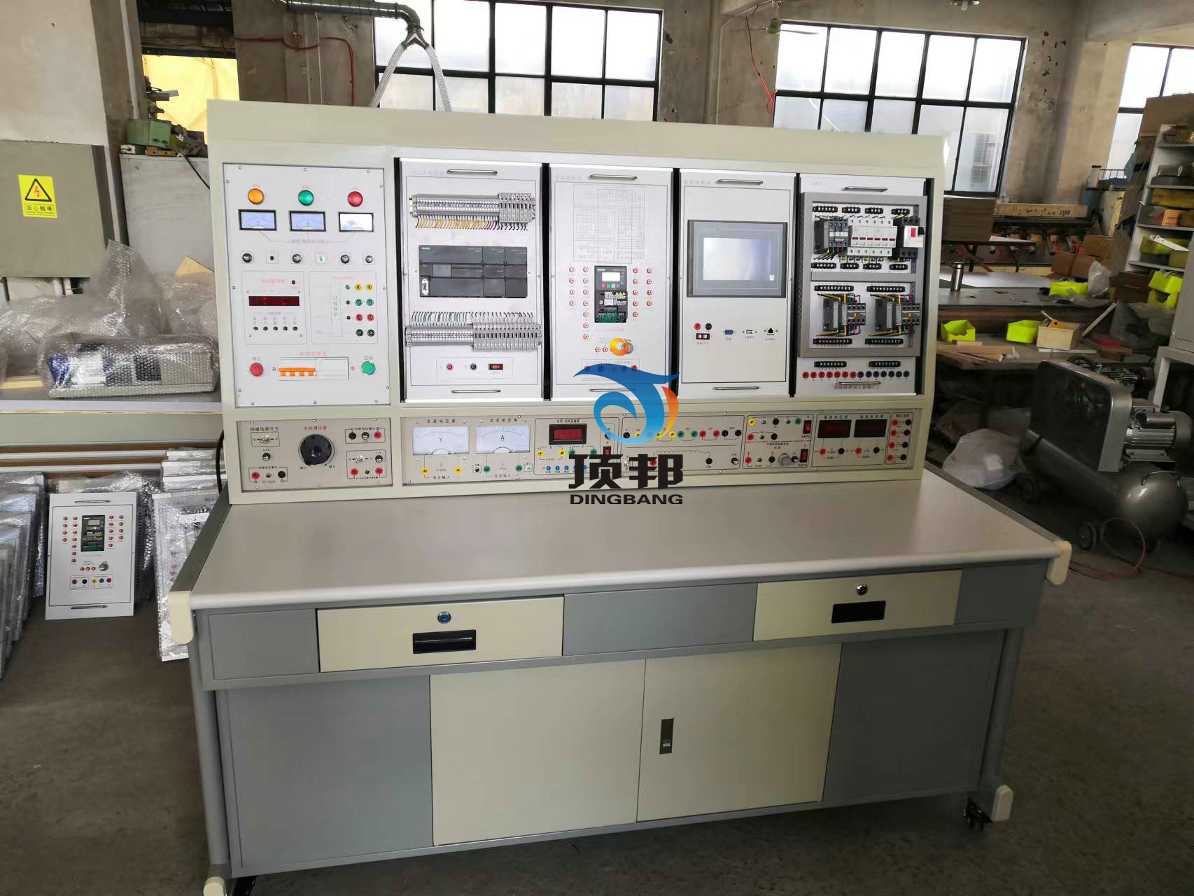 維修電工技師·高級(jí)技師技能實(shí)訓(xùn)考核裝置