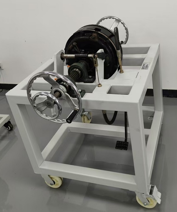 拖拉機(jī)離合器實(shí)訓(xùn)臺(tái)