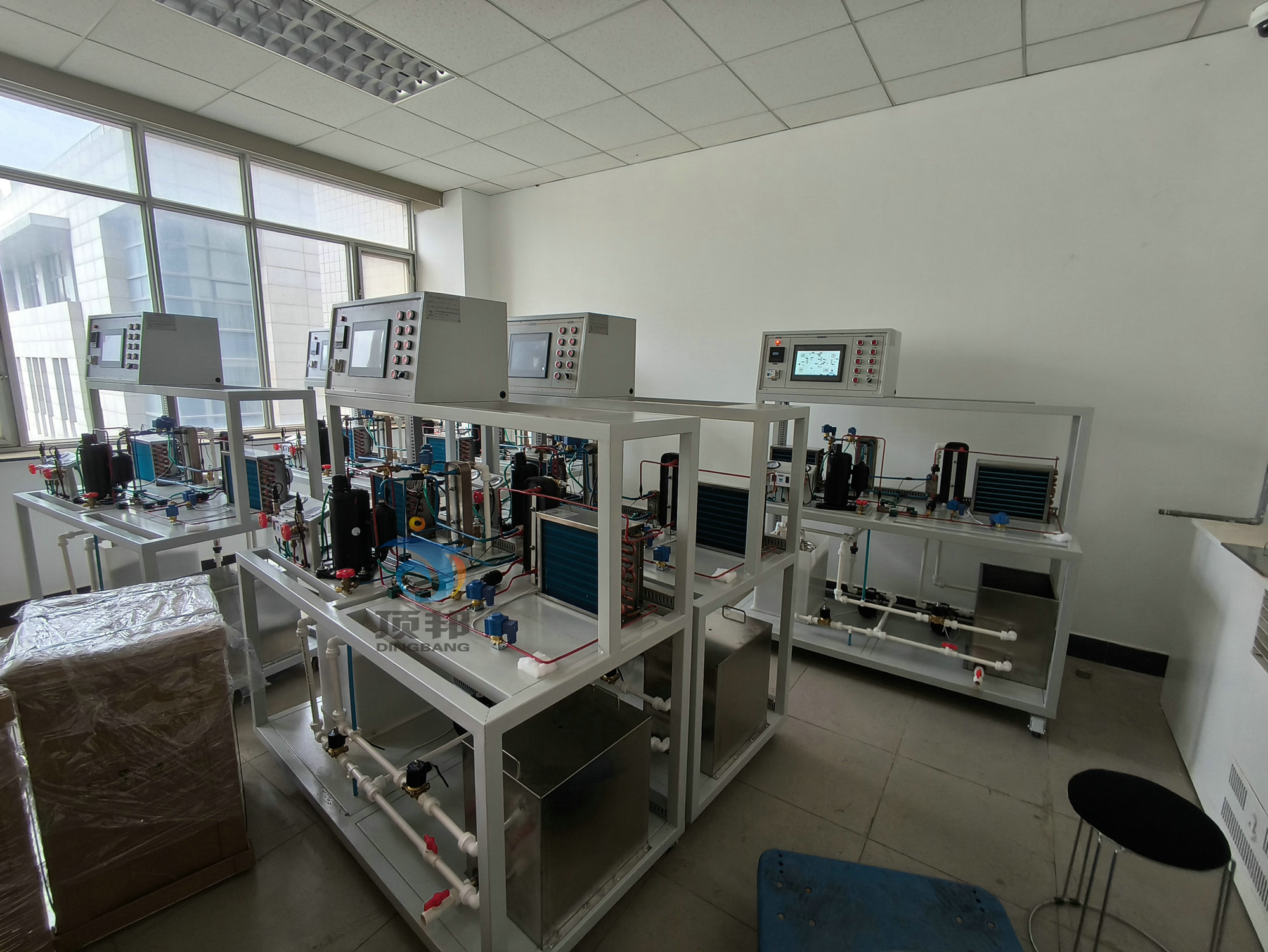 空氣/水/地源熱泵系統(tǒng)實(shí)驗(yàn)平臺(tái)