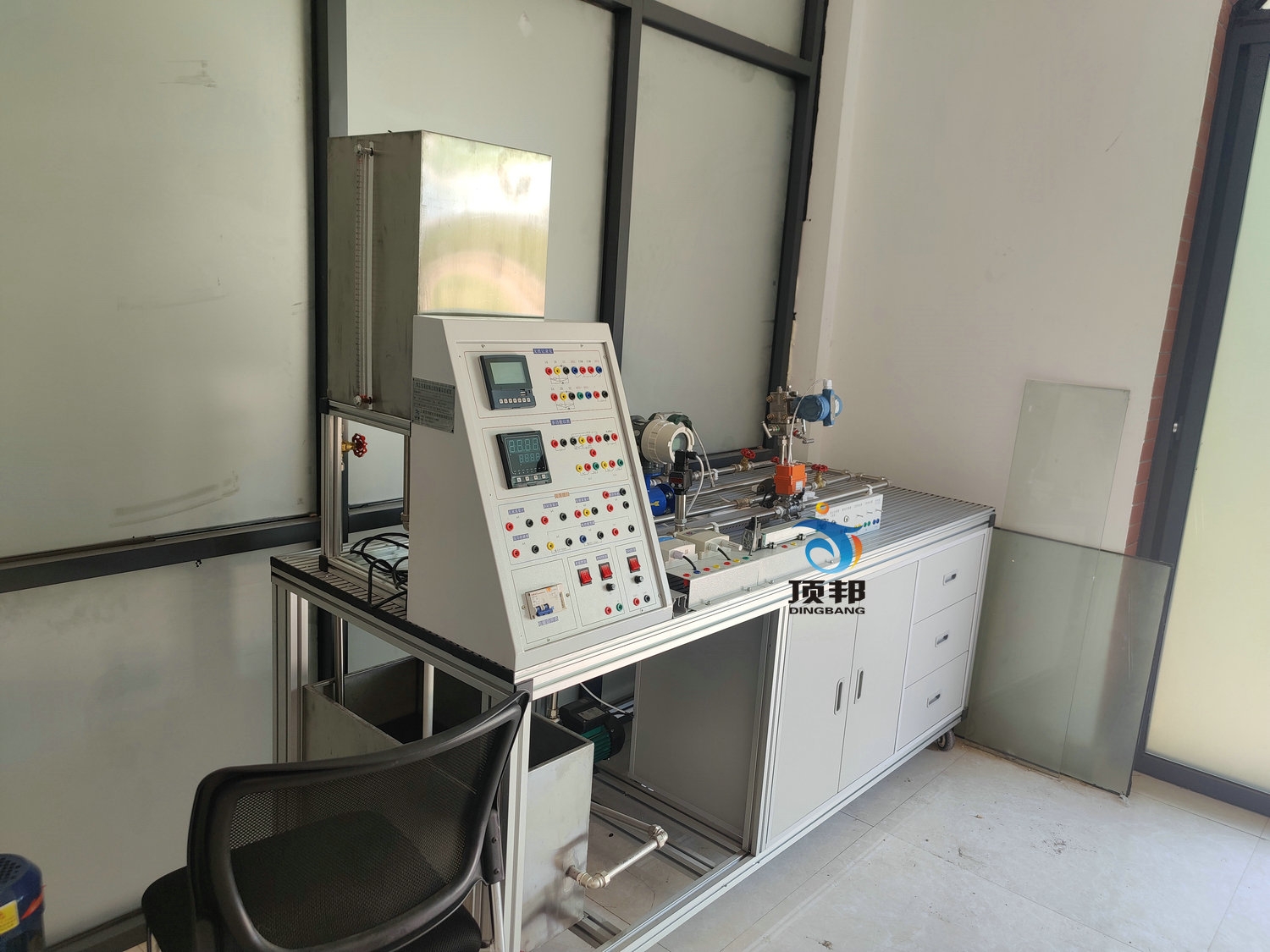 福州大學(xué)過程控制、熱工儀表測量實訓(xùn)裝置(圖4)