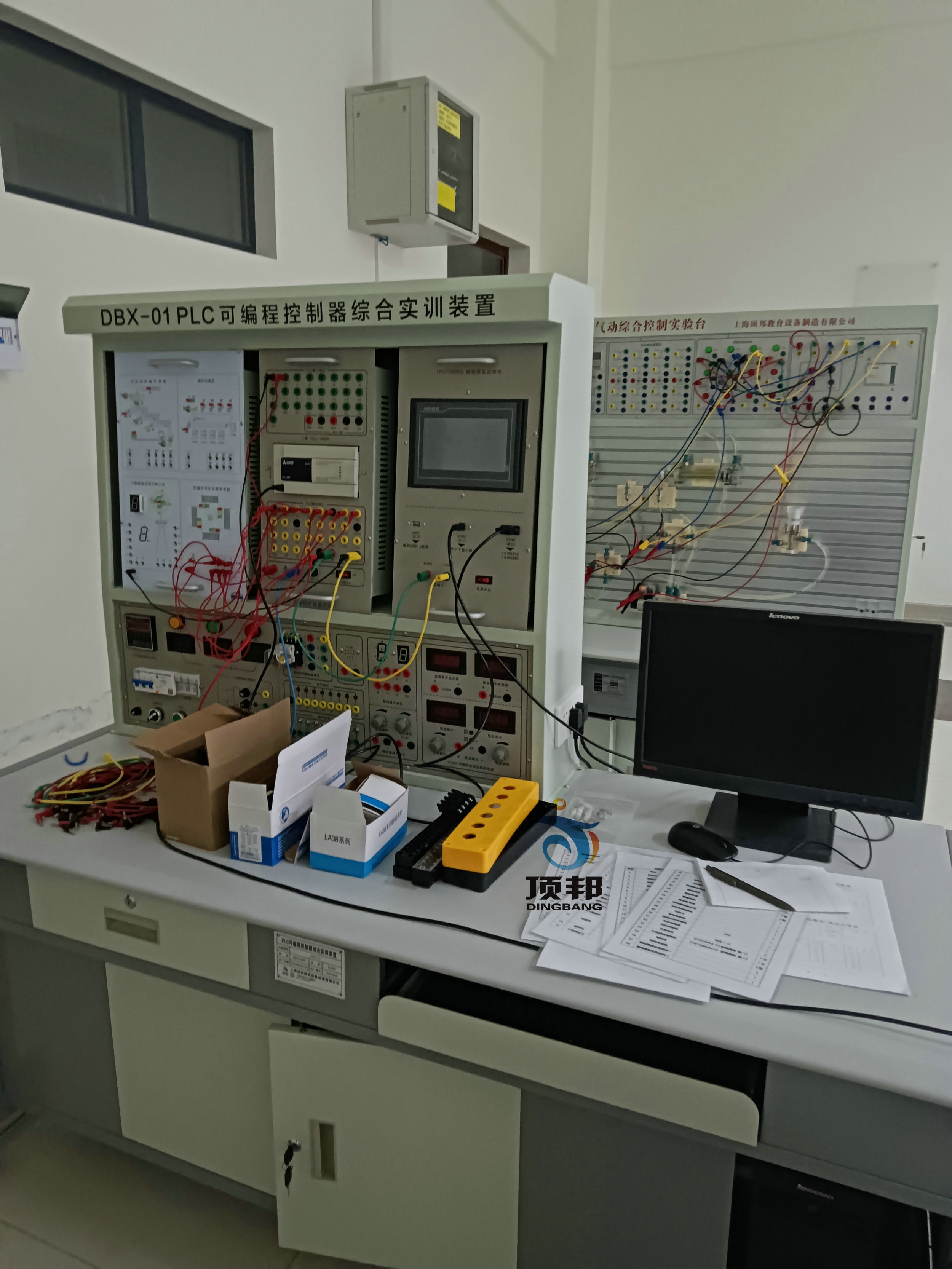 安順學院機械創(chuàng)新、液壓、鉗工等實訓設備(圖2)