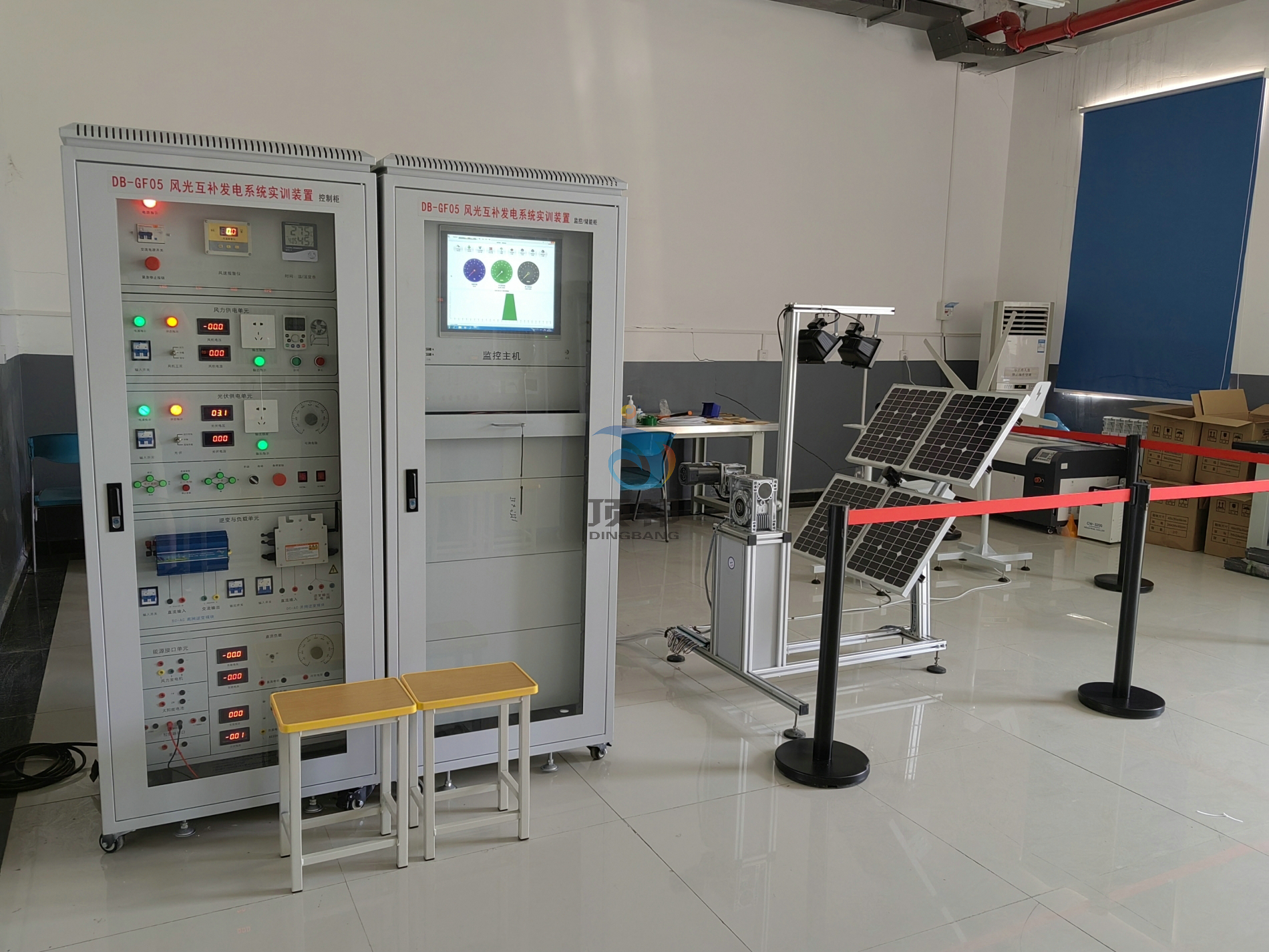 西安高新科技職業(yè)學(xué)院物聯(lián)網(wǎng)實(shí)訓(xùn)臺(tái),光伏實(shí)訓(xùn)設(shè)備